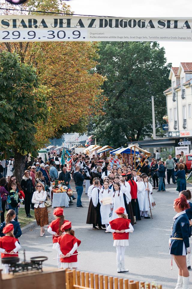 42907321 2126833640683933 5348764292604755968 n